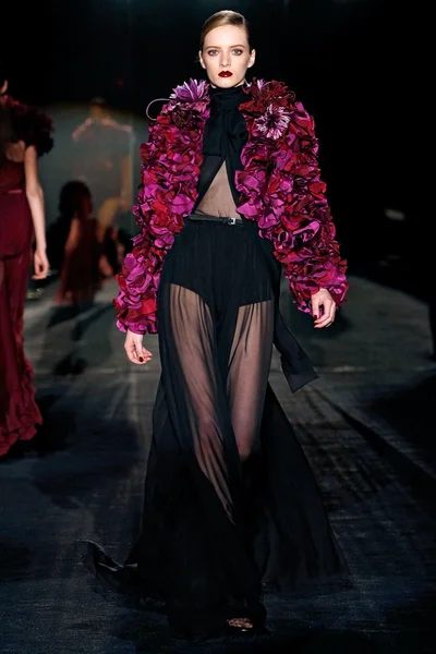 Look 46